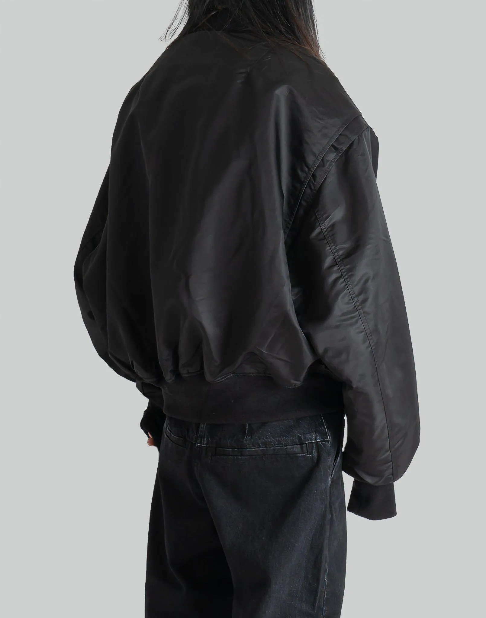 BROAD BOMBER