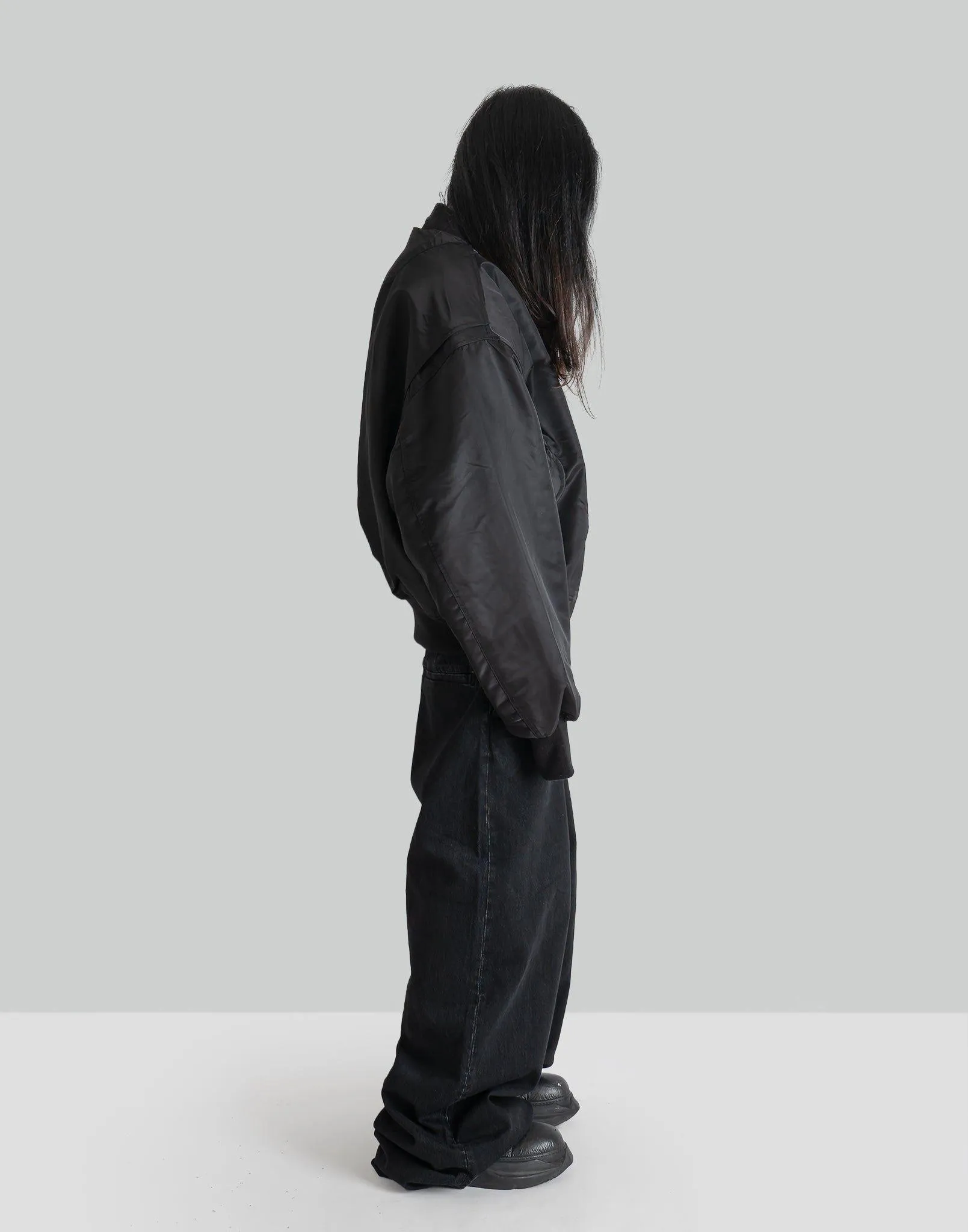 BROAD BOMBER