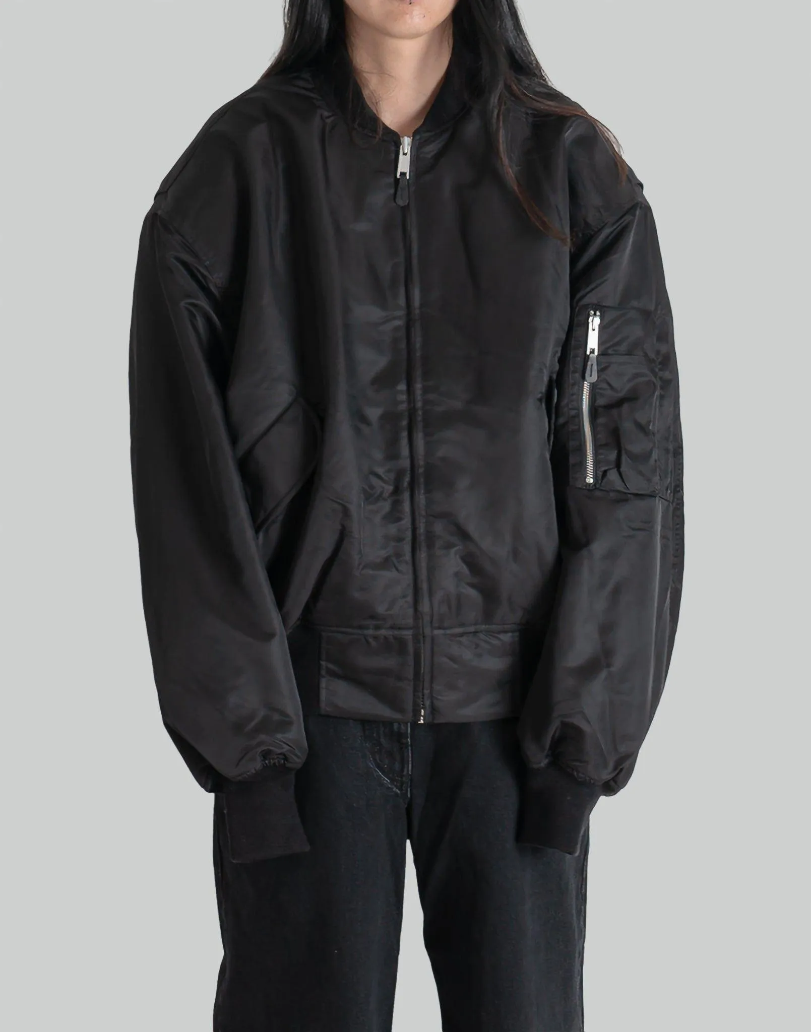 BROAD BOMBER