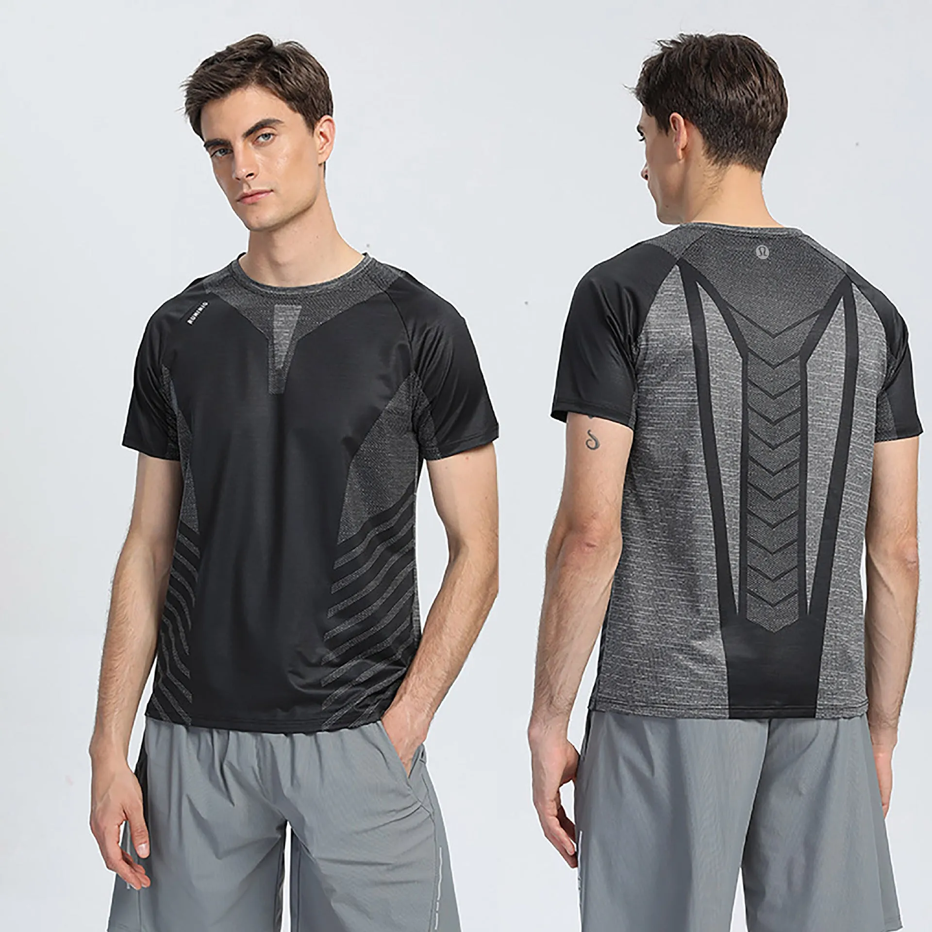 Short-sleeved men T-shirt