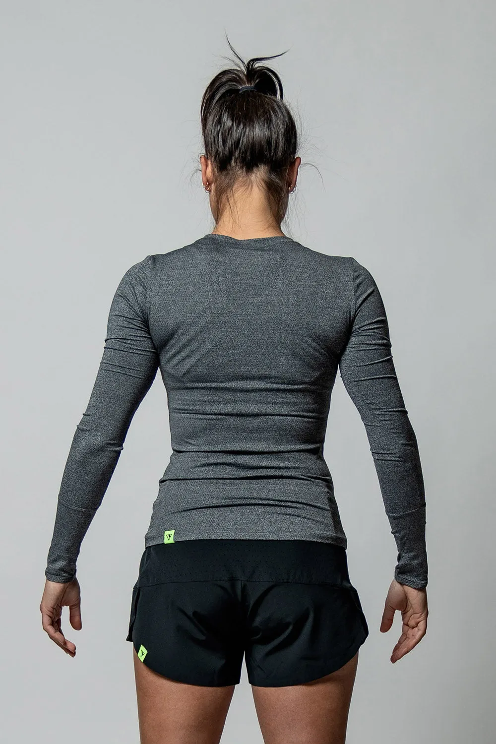 Women's Swift Long Sleeve Tech Shirt (Gray)